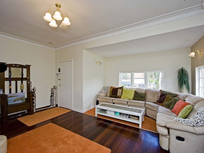 1 Mudalla Way, Koongamia WA 6056