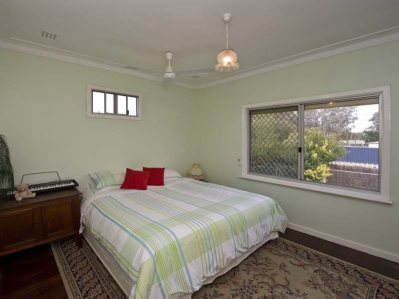 1 Mudalla Way, Koongamia WA 6056