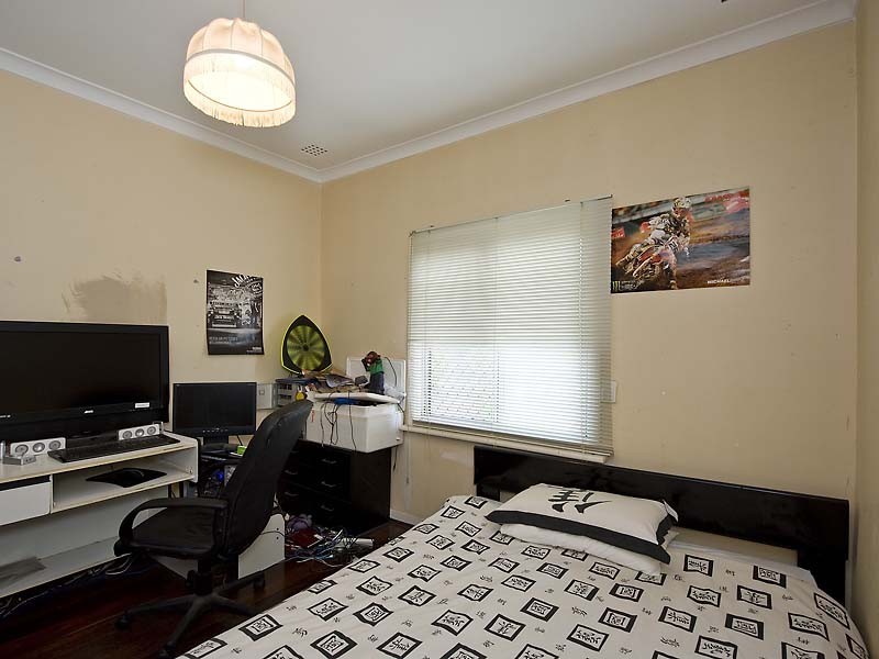 1 Mudalla Way, Koongamia WA 6056