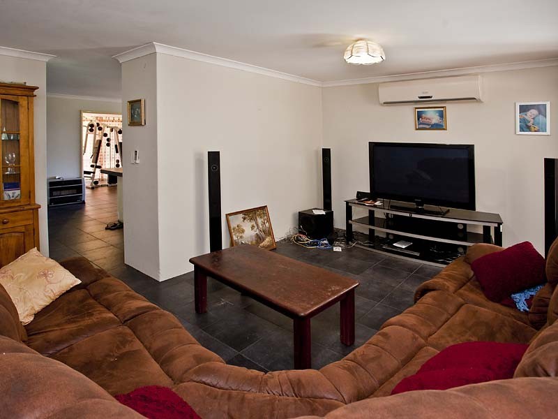 34 Ealy Street, Mount Helena WA 6082