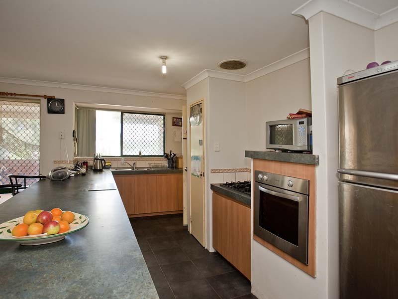 34 Ealy Street, Mount Helena WA 6082