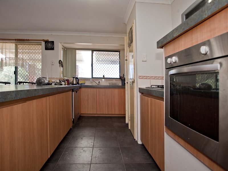 34 Ealy Street, Mount Helena WA 6082