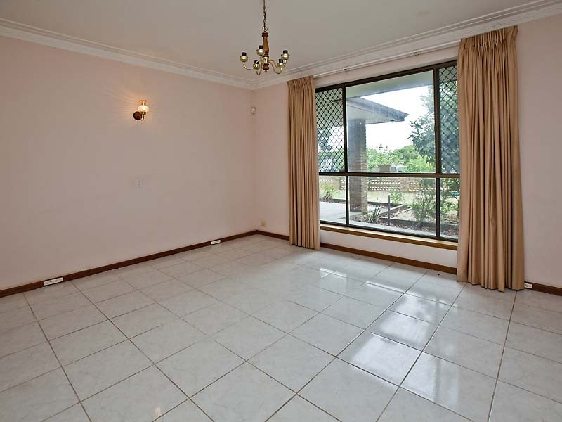 Wattle Grove WA 6107