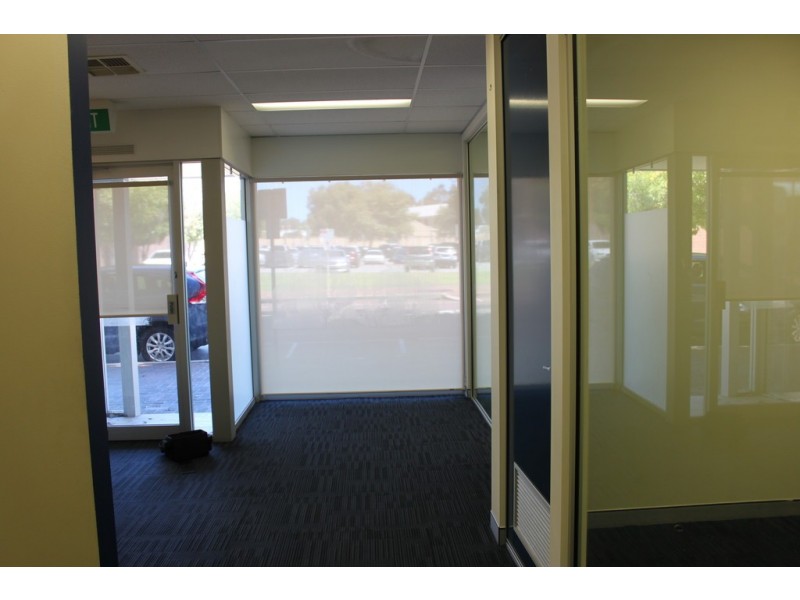 Unit 2 / 12 Old Gt Nrthn Hwy, Midland WA 6056