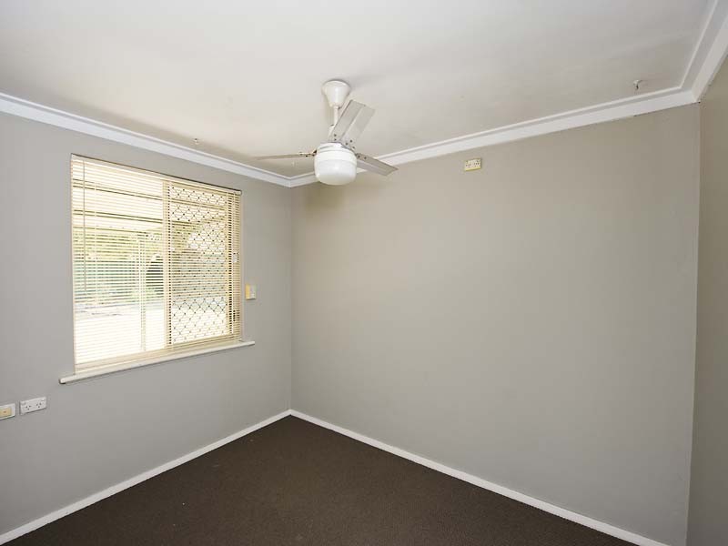 15 Pyrus Way, Forrestfield WA 6058