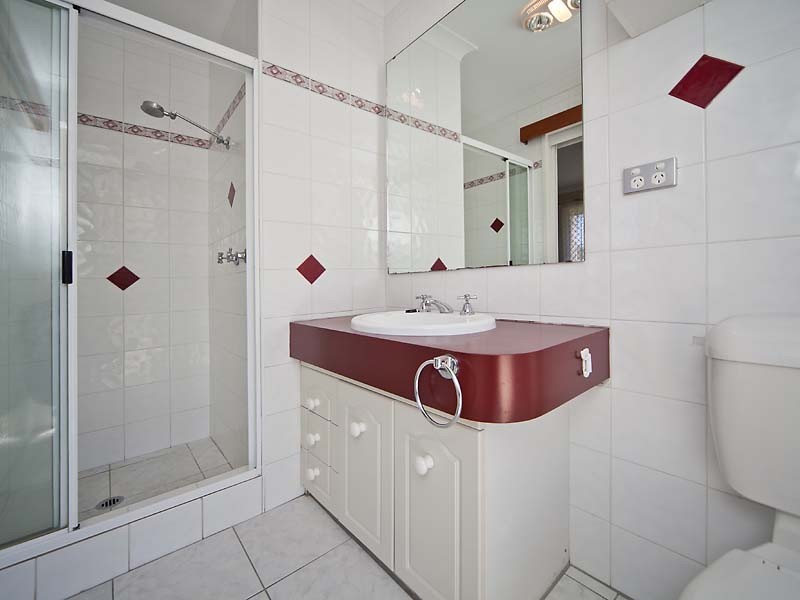 13 Redgum Drive, Ballajura WA 6066