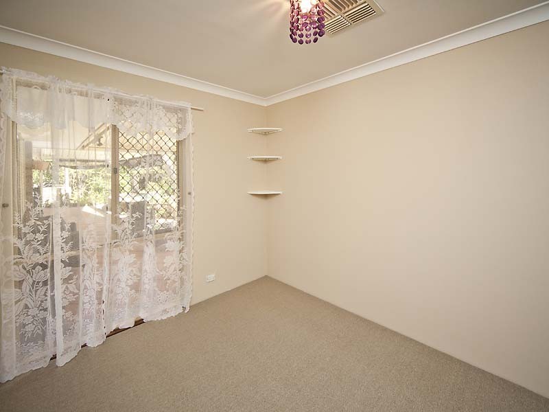 13 Redgum Drive, Ballajura WA 6066