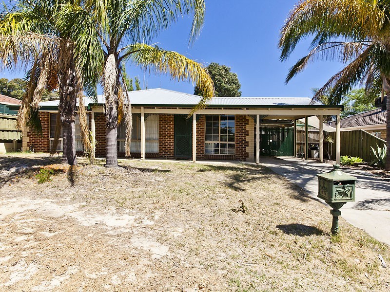 8 Amcer Rise, Stratton WA 6056