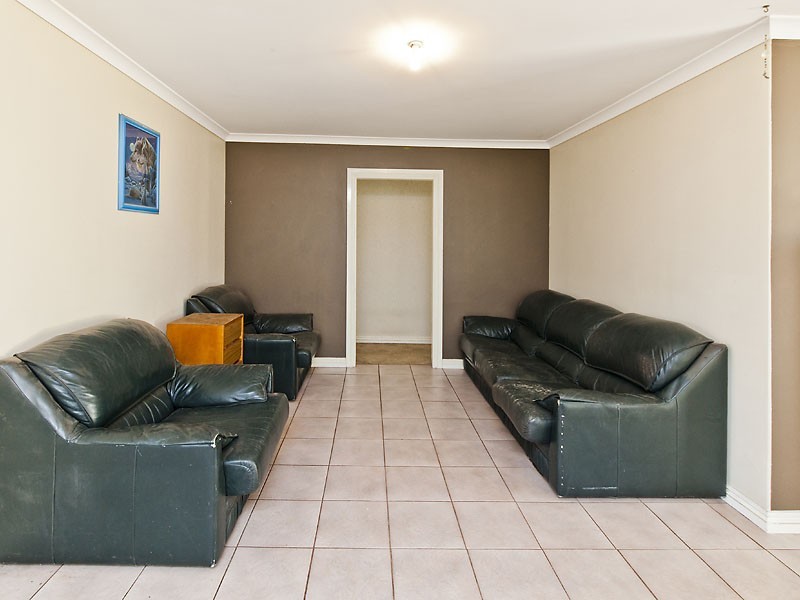 8 Amcer Rise, Stratton WA 6056