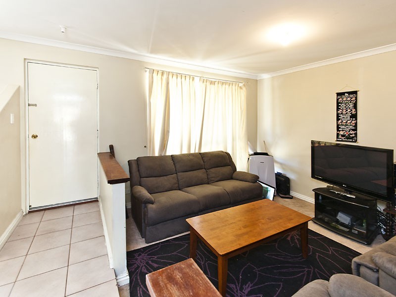 8 Amcer Rise, Stratton WA 6056