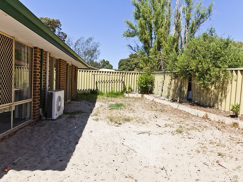 8 Amcer Rise, Stratton WA 6056