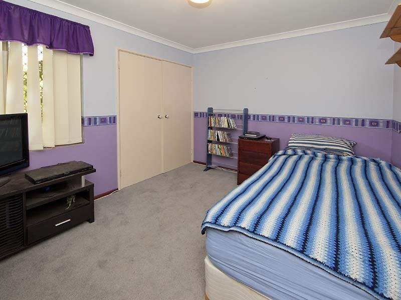 6 Clyde Place, Camillo WA 6111