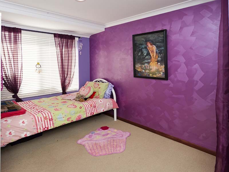 24 Gentle Circle, South Guildford WA 6055