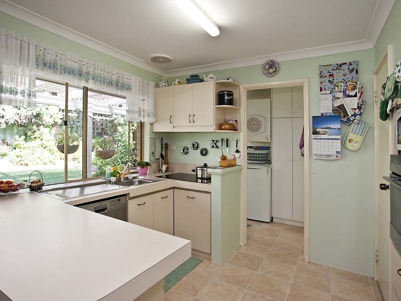 12 Welbourn Road, Swan View WA 6056