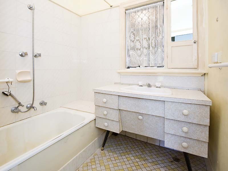 61 Great Northern Hwy, Midland WA 6056