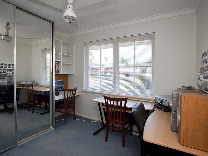 3 Lucas Road, Swan View WA 6056