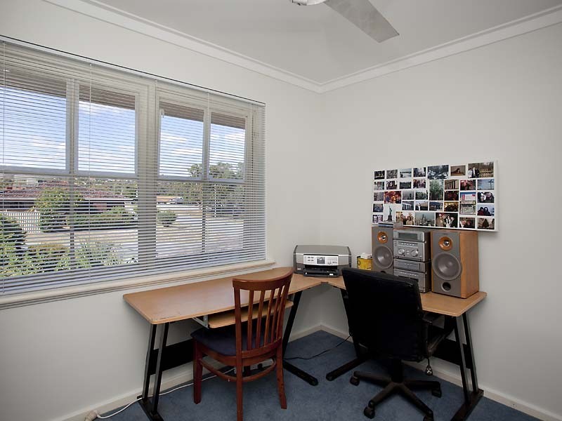 3 Lucas Road, Swan View WA 6056