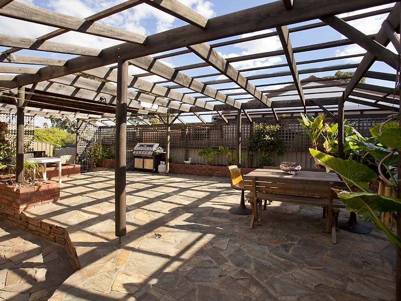 3 Lucas Road, Swan View WA 6056