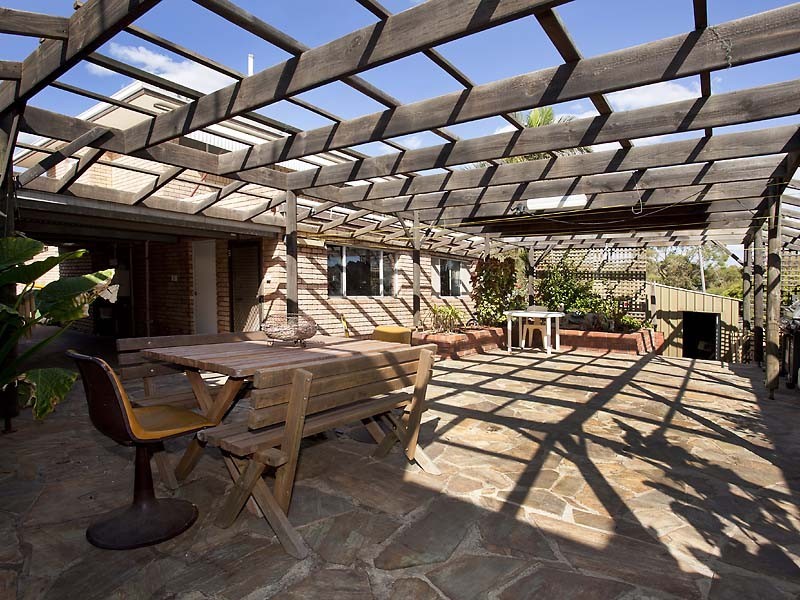 3 Lucas Road, Swan View WA 6056