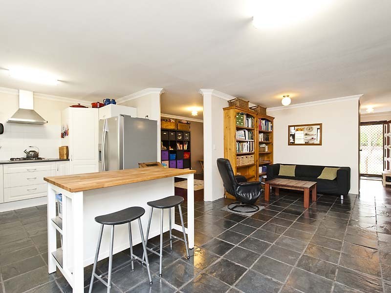 17 Grahame Street, Mount Helena WA 6082