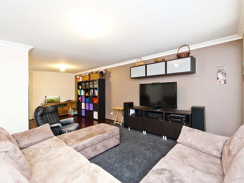 17 Grahame Street, Mount Helena WA 6082