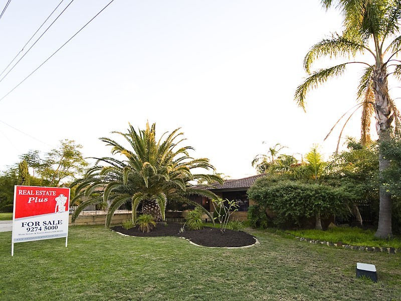 79 Myles Road, Swan View WA 6056