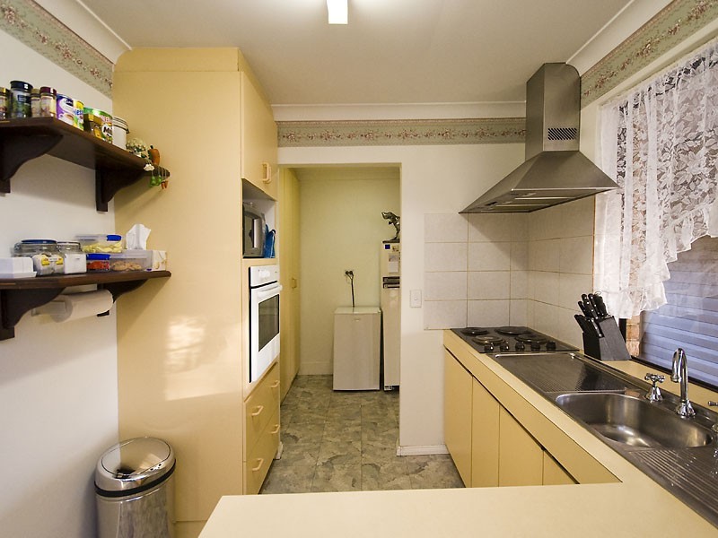 79 Myles Road, Swan View WA 6056