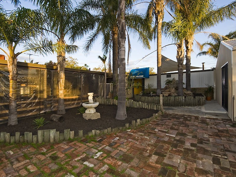 79 Myles Road, Swan View WA 6056