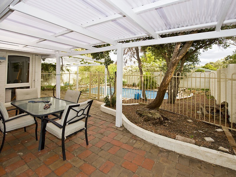 19 Dorchester Road, Forrestfield WA 6058