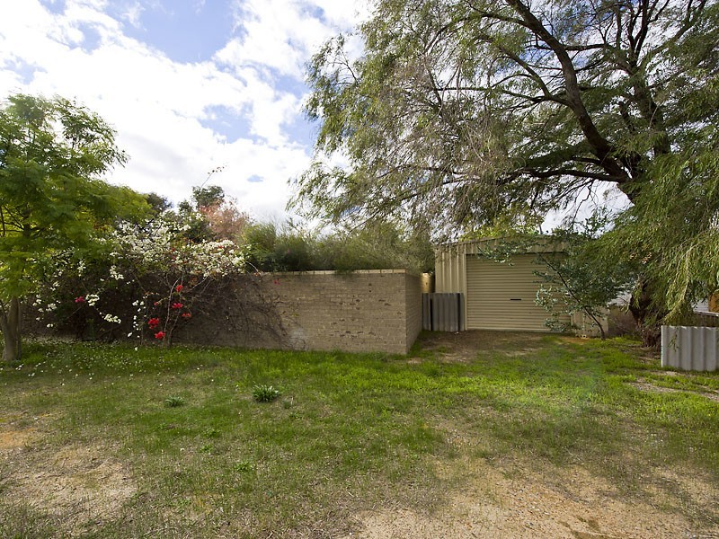 19 Dorchester Road, Forrestfield WA 6058
