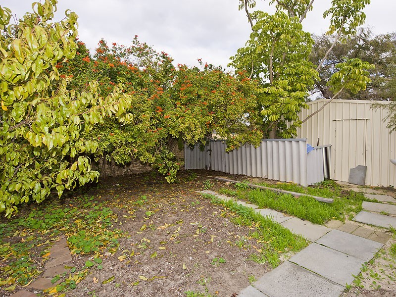 19 Dorchester Road, Forrestfield WA 6058