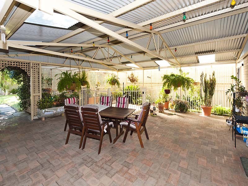 37 Calliandra Way, Forrestfield WA 6058