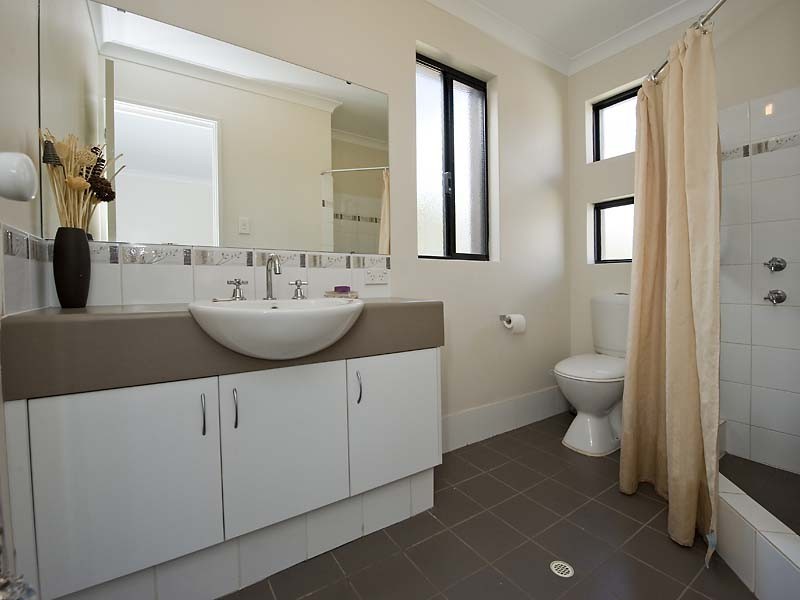 2A George Street, Midland WA 6056