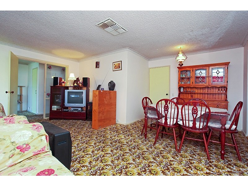 29 Abbott Way, Swan View WA 6056