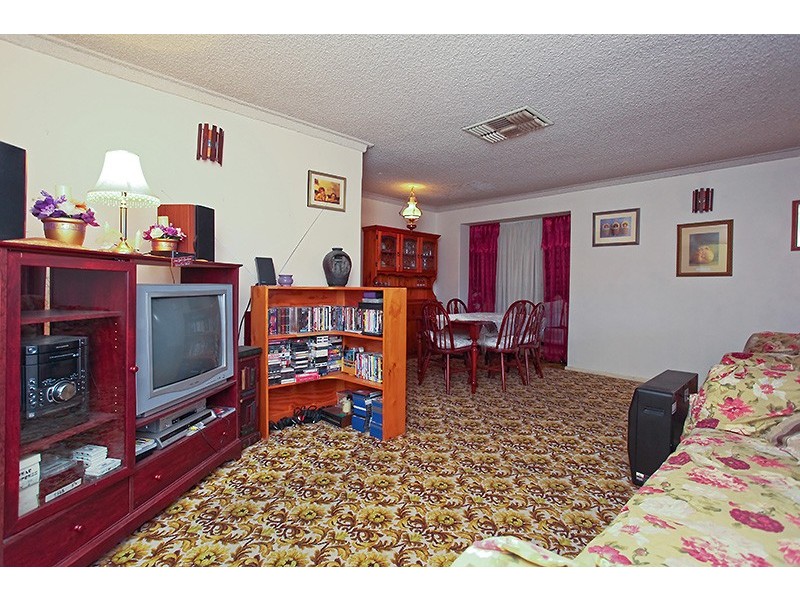 29 Abbott Way, Swan View WA 6056