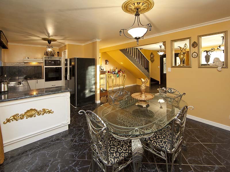 11 Hilltop Place, Kelmscott WA 6111