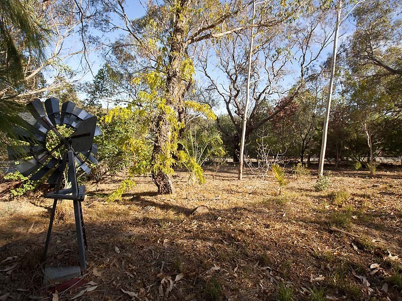 11 Hilltop Place, Kelmscott WA 6111