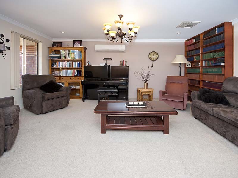 36 Buttercup Crescent, High Wycombe WA 6057