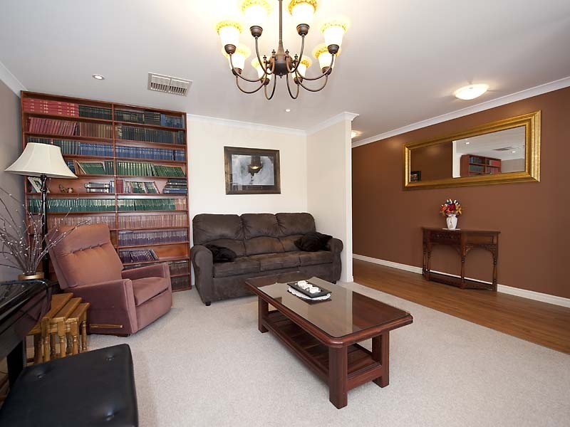 36 Buttercup Crescent, High Wycombe WA 6057