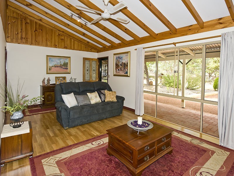 1000 Elliott Road, Mount Helena WA 6082