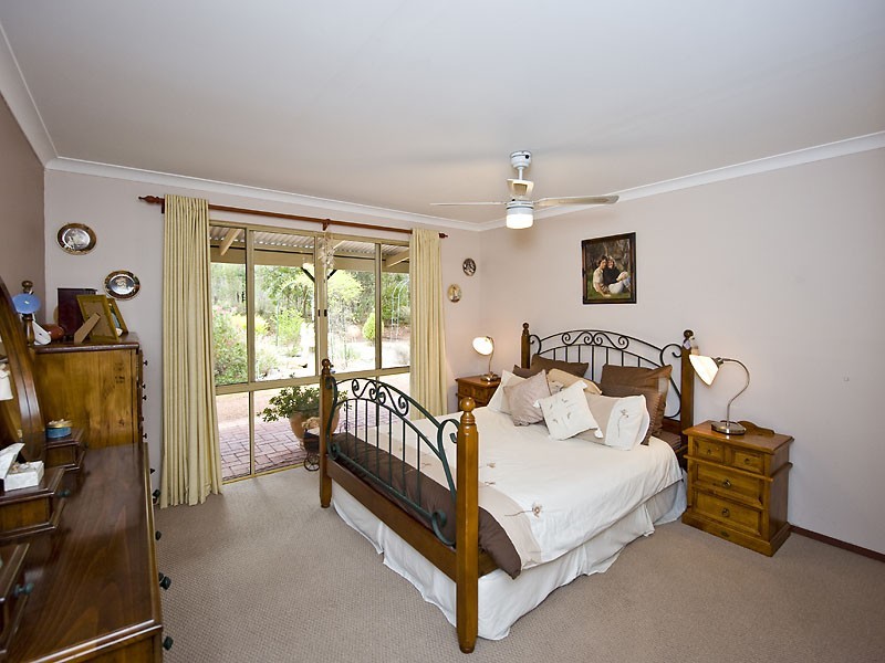 1000 Elliott Road, Mount Helena WA 6082