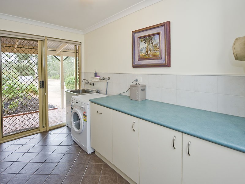 1000 Elliott Road, Mount Helena WA 6082