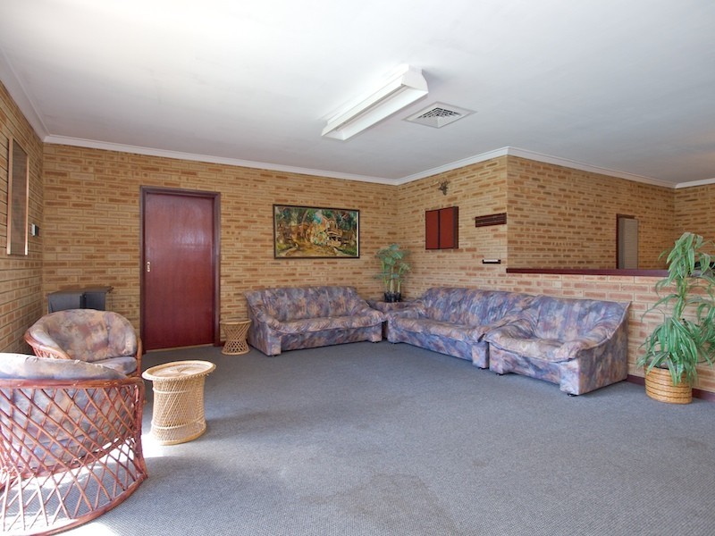 18 Eldwick Loop, Swan View WA 6056