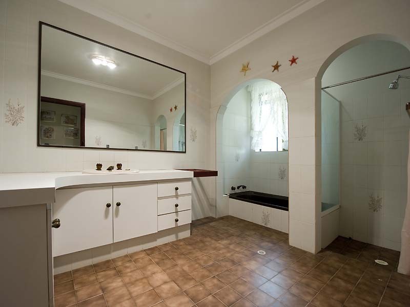 18 Eldwick Loop, Swan View WA 6056