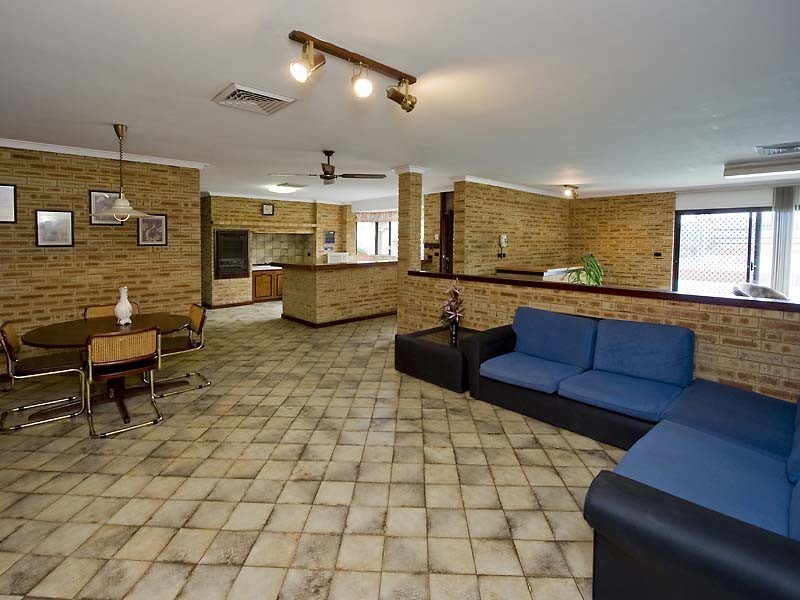 18 Eldwick Loop, Swan View WA 6056