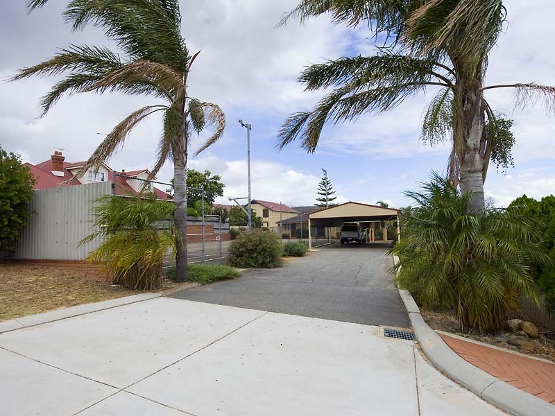 18 Eldwick Loop, Swan View WA 6056