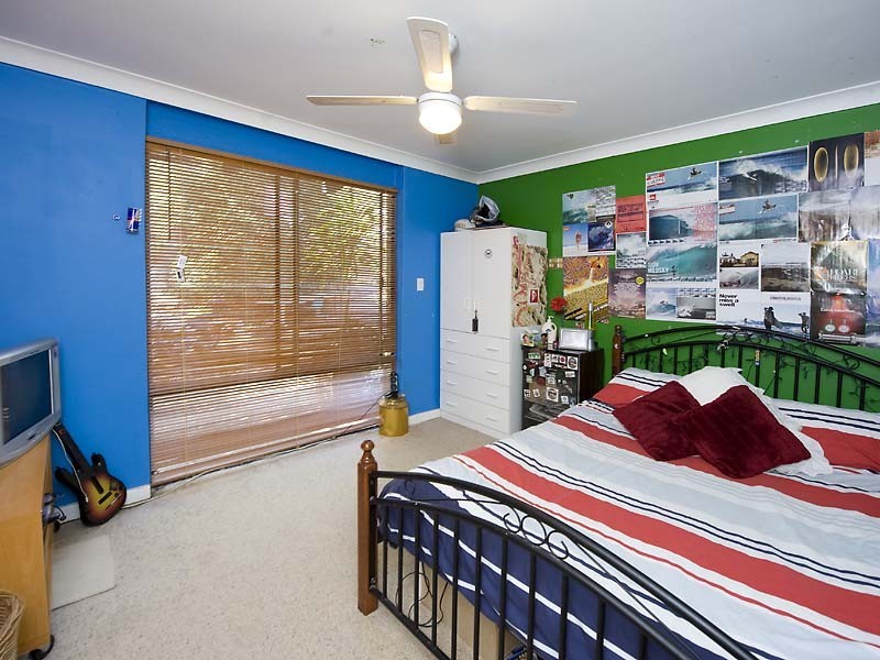 18 Grevillea Crescent, Swan View WA 6056