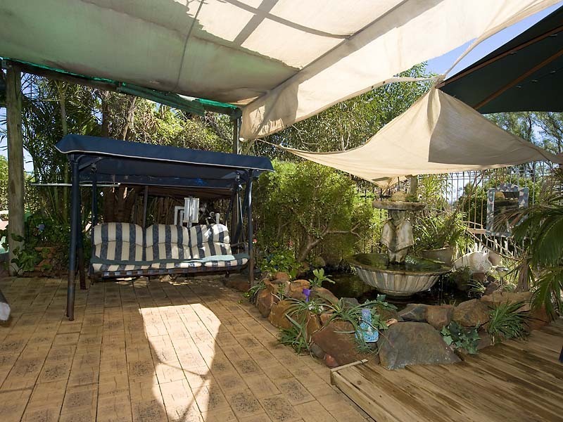 18 Grevillea Crescent, Swan View WA 6056