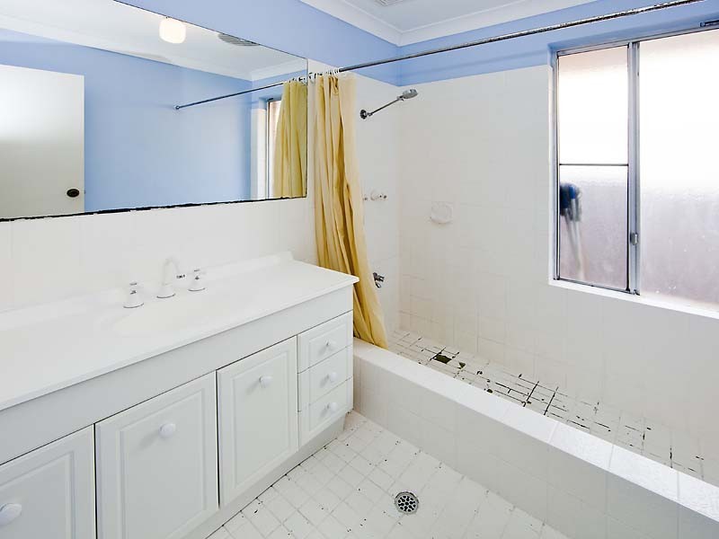 85 Bougainvillea Ave, Forrestfield WA 6058