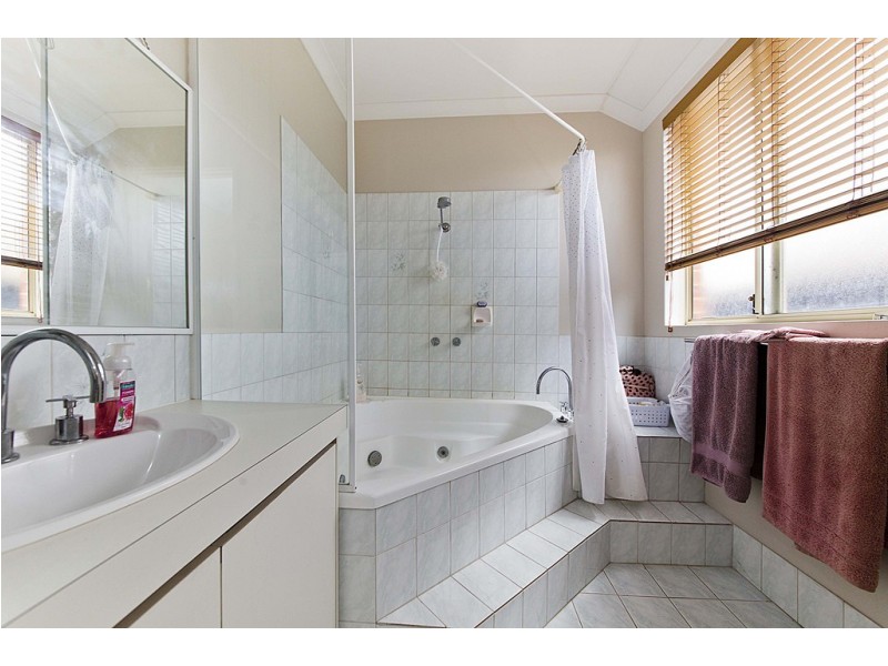 9 Johnson Avenue, Guildford WA 6055